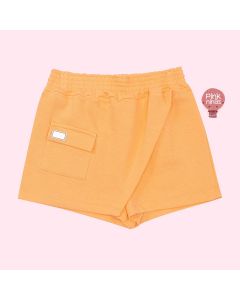 shorts-infantil-em-moletinho-laranja-bolsinho-lateral-frente