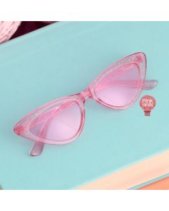 oculos-de-sol-infantil-rosa-mon-sucre-gatinho-glitter-protecao-uv-rosa-modelo