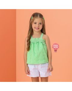 conjunto-infantil-mon-sucre-de-blusa-verde-laise-e-shorts-branco-modelo
